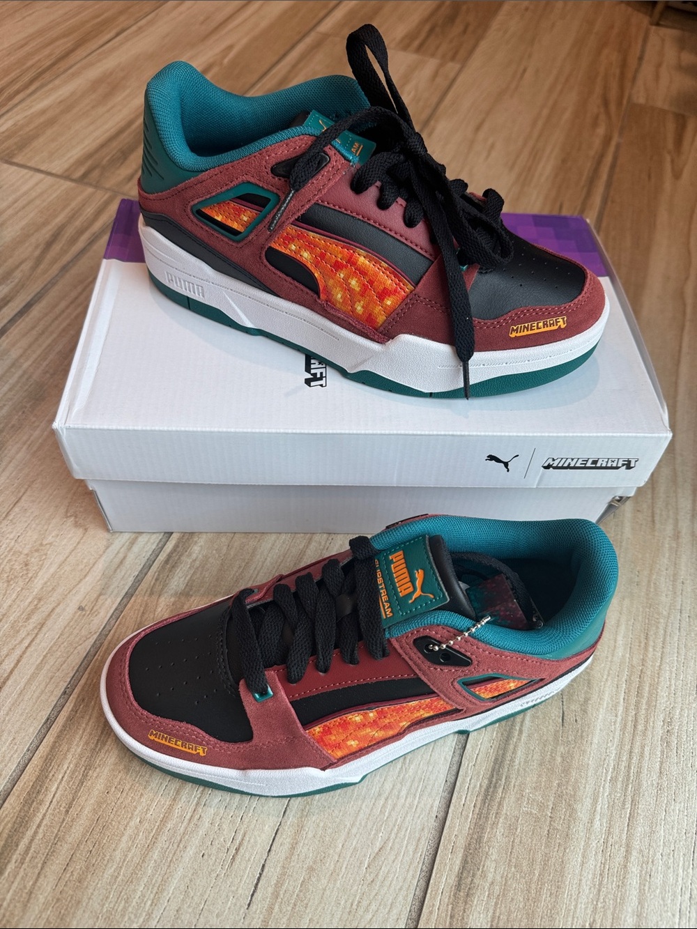 NWT PUMA x Minecraft Slipstream Youth Size 5 Sneakers Nether Shoes w/ Box